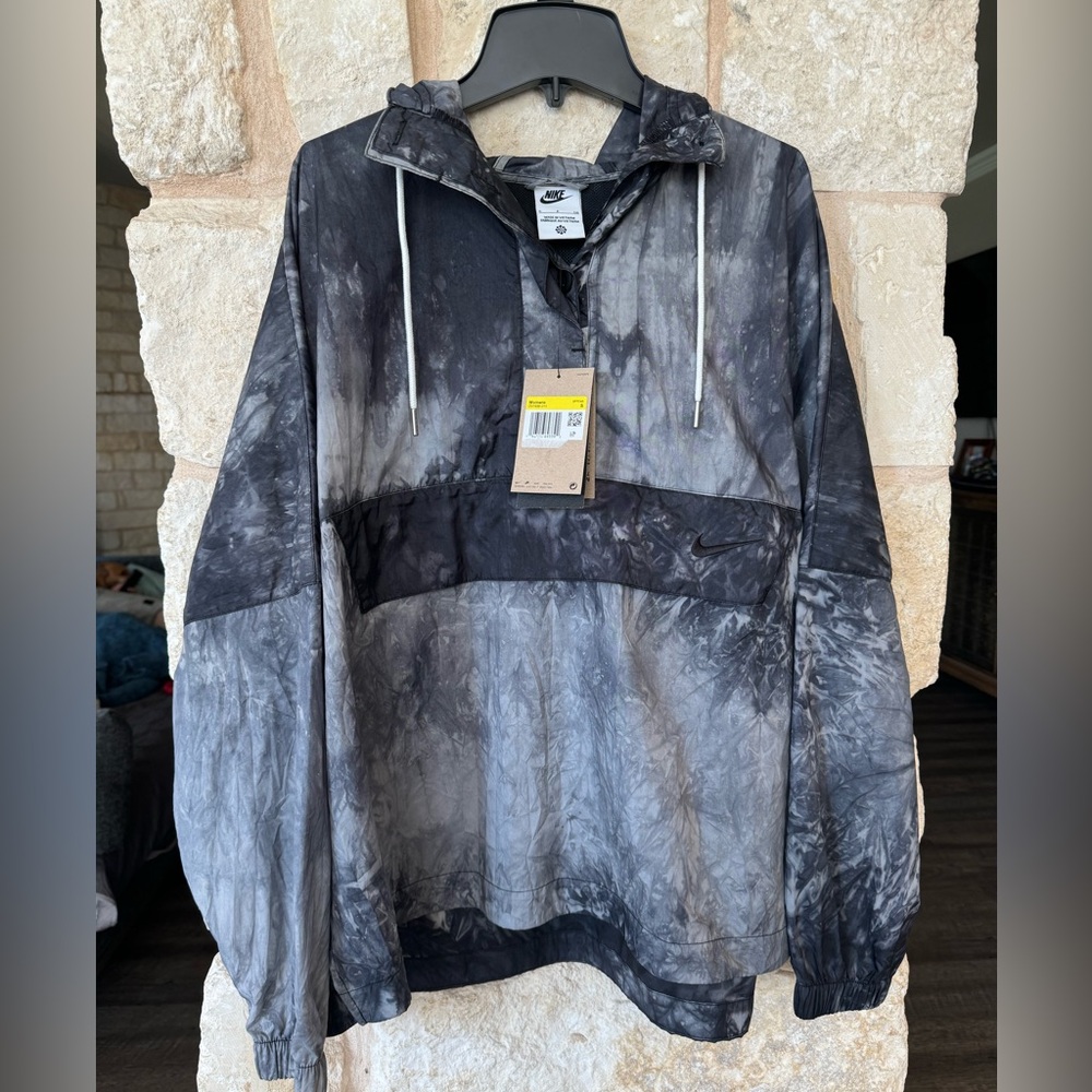 NWT Nike Rain Jacket - Women’s S